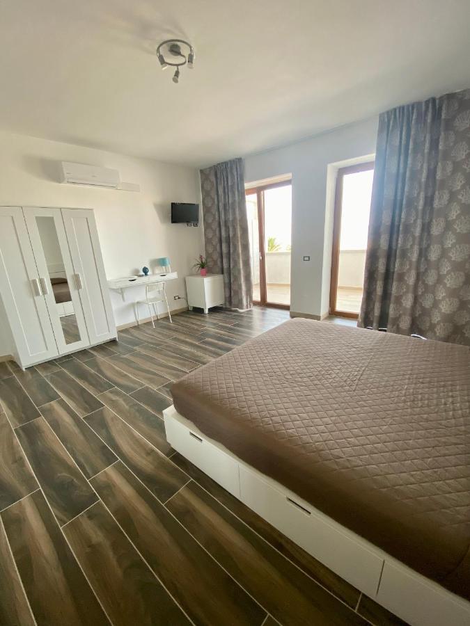 Manfredi Sea Room فيستَ المظهر الخارجي الصورة